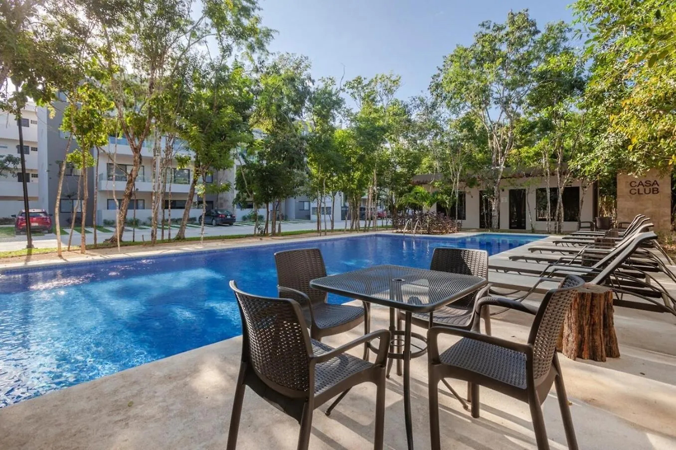 Modern Condo Wifi 200Mb, 2 Gyms, 6Pools, Balcony Playa del Carmen
